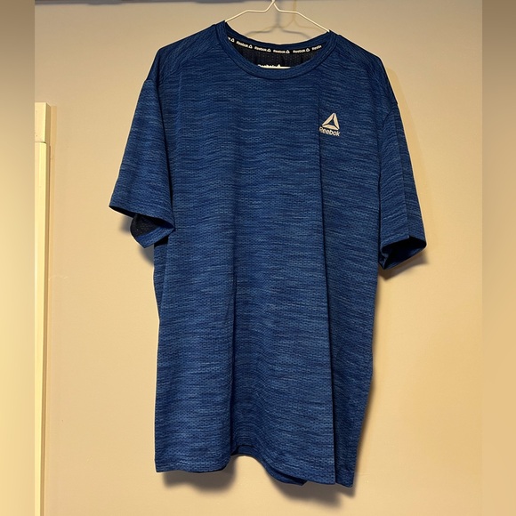 2/$10 REEBOK Men’s Athletic T-Shirt - Picture 1 of 3